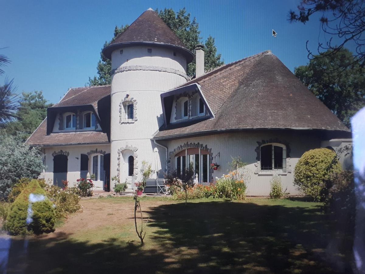 Chambres D'Hotes Les 4 Vents Yzengremer Luaran gambar